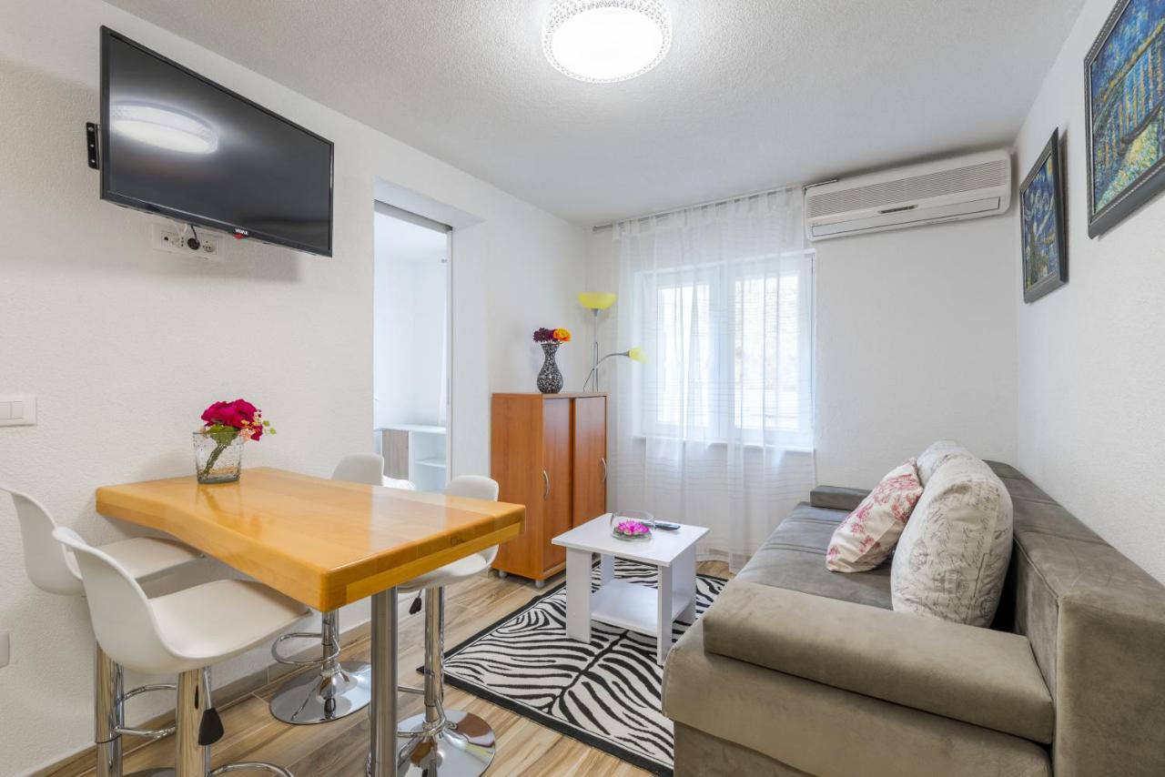 Apartments By The Sea Baska Voda, Makarska - 17570 외부 사진