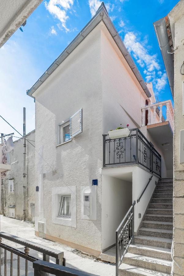 Apartments By The Sea Baska Voda, Makarska - 17570 외부 사진